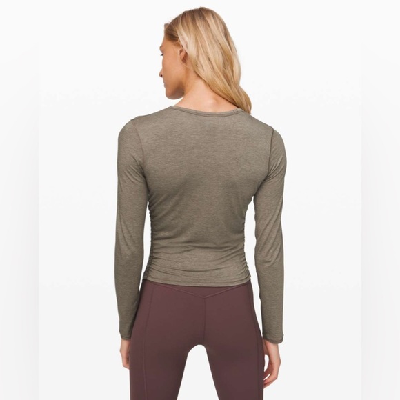 ✨ Lululemon Without Pause Long Sleeve in Heathered Carbon Dust size 6 EUC ✨ - Picture 6 of 6